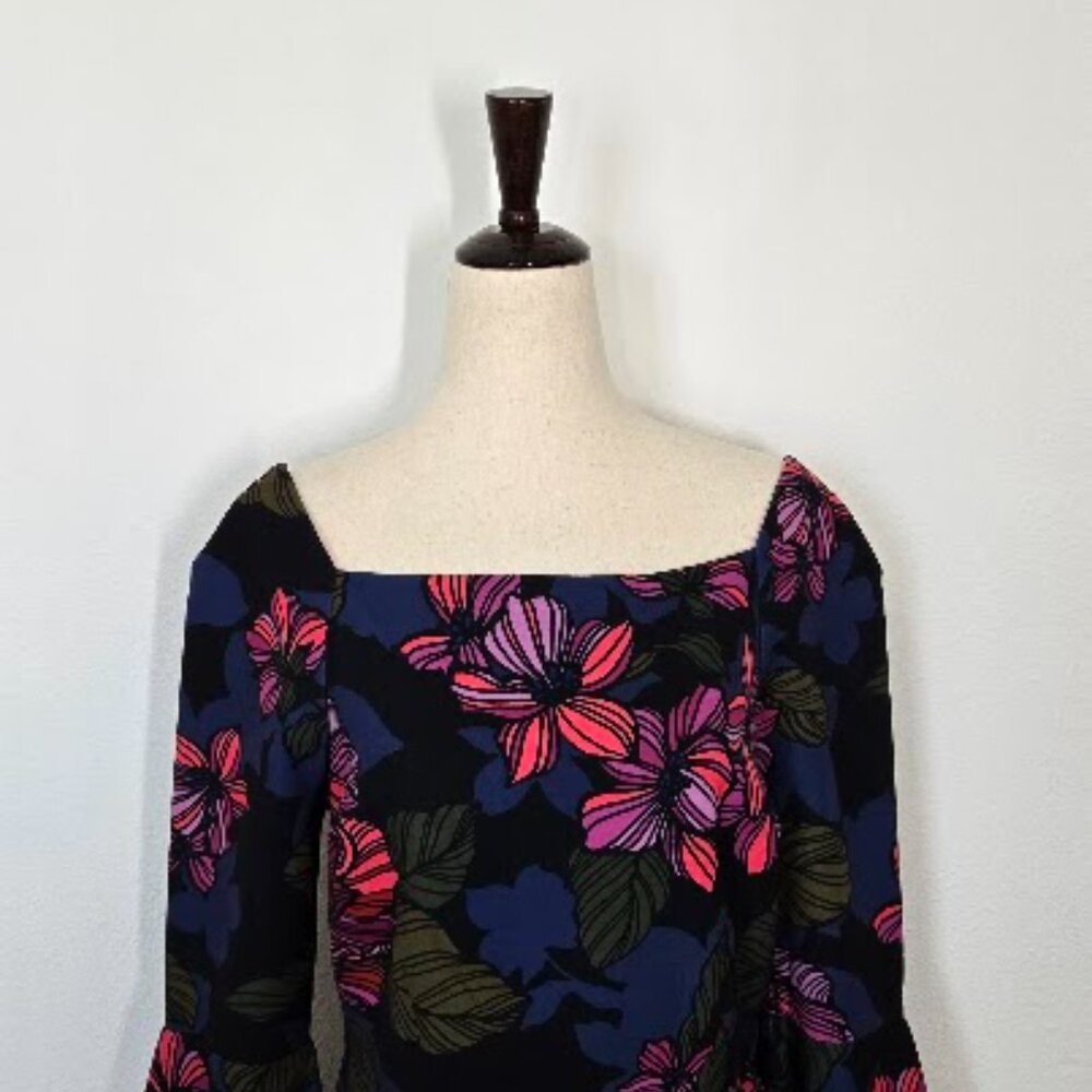 TRINA TURK Trina Turk Miley Bell Sleeve Ponte Dress floral Sz 4 - Picture 3 of 10